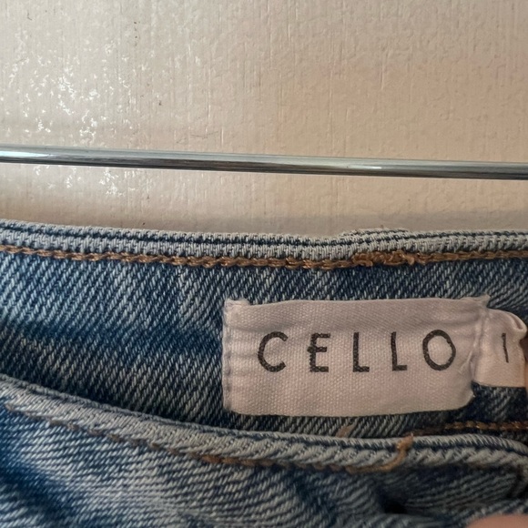 Jeans - Picture 3 of 3